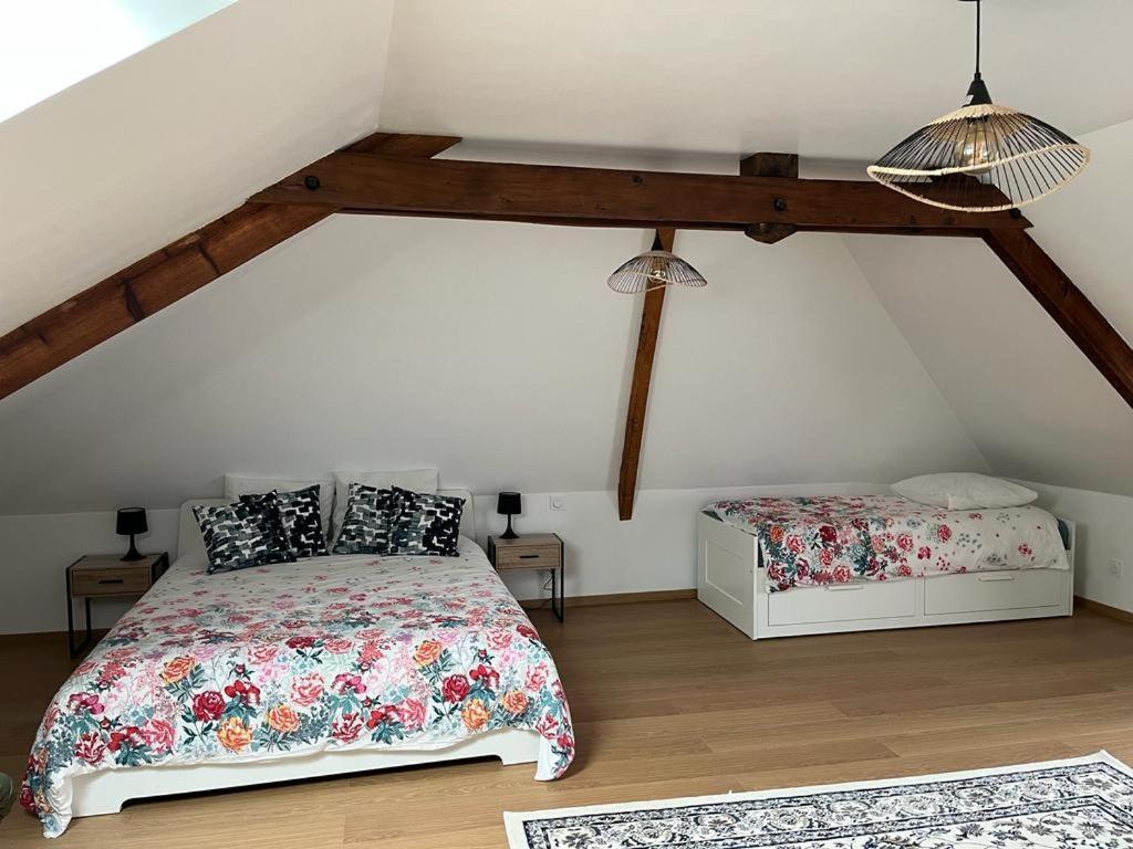 La Maison Des Amis En Normandie Pontfarcy 外观 照片